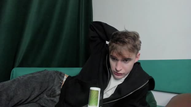 kevin_martin8 bigdick Webcam SHOW @ Chaturbate 04-01-2025