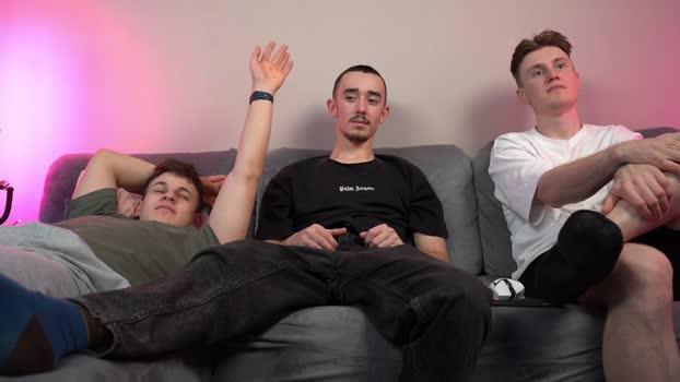 maygly spank Webcam SHOW @ Chaturbate 05-01-2025