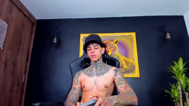 aron_ford big Webcam SHOW @ Chaturbate 05-01-2025