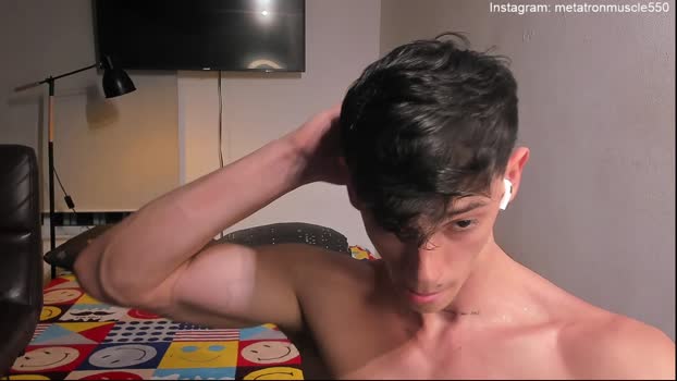 metatron_muscle legs Webcam SHOW @ Chaturbate 06-01-2025