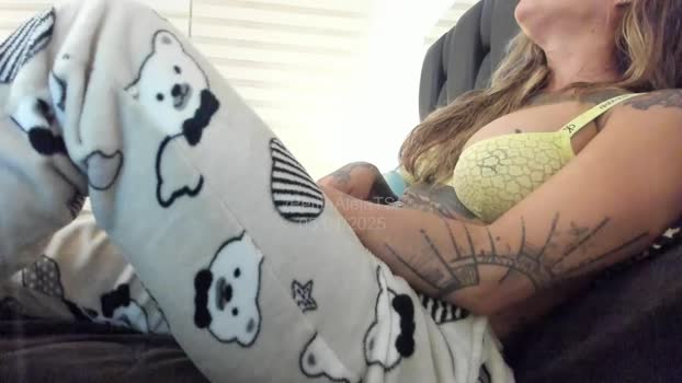 petitealejats suckcock Webcam SHOW @ Chaturbate 05-01-2025