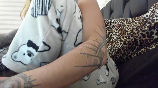 petitealejats love Webcam SHOW @ Chaturbate 05-01-2025