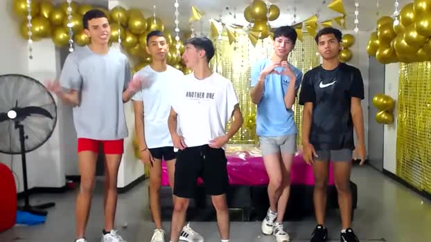 benz_boys kissing Webcam SHOW @ Chaturbate 07-01-2025