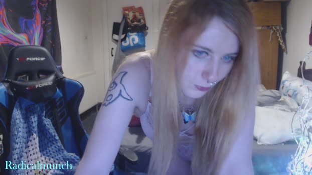 radicalmunch striptease Webcam SHOW @ Chaturbate 06-01-2025