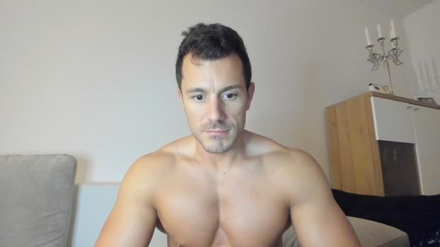 roberto4ever sexy Webcam SHOW @ Chaturbate 07-01-2025