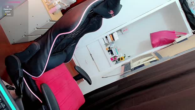 tgirljennie69 strip Webcam SHOW @ Chaturbate 08-01-2025