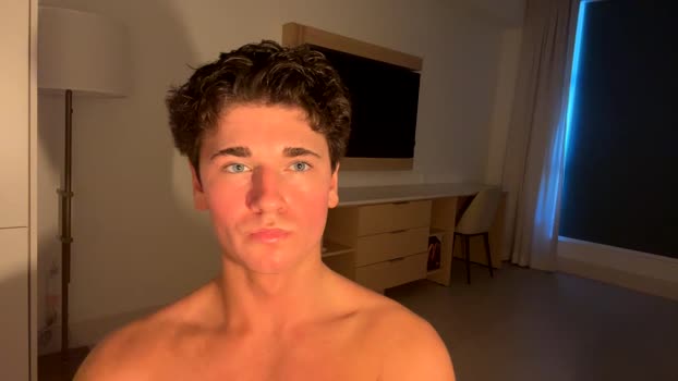 elijahkinky big Webcam SHOW @ Chaturbate 08-01-2025