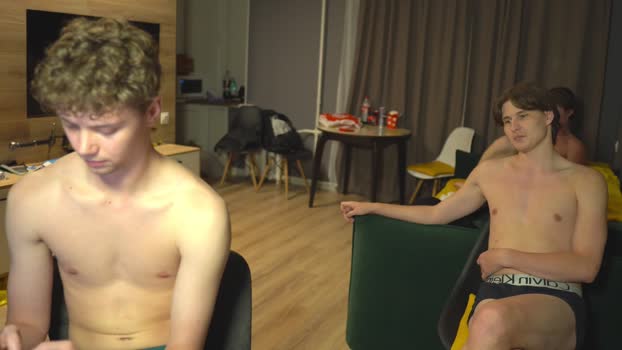 _sopranos_ yummy Webcam SHOW @ Chaturbate 08-01-2025