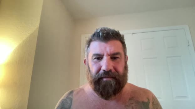 thatguybearded Cam Webcam SHOW @ Chaturbate 09-01-2025
