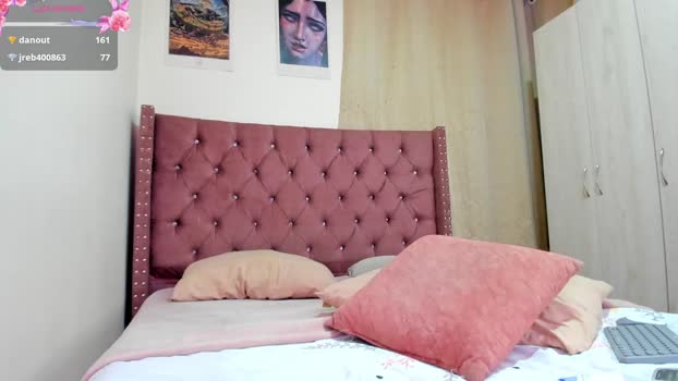 agathauwuart Topless Webcam SHOW @ Chaturbate 10-01-2025