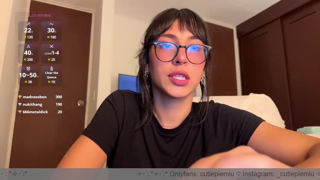 cutiepiemiu legs Webcam SHOW @ Chaturbate 10-01-2025