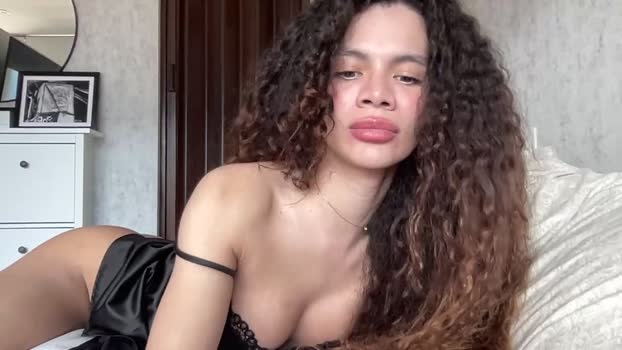 naomigomezz spanking Webcam SHOW @ Chaturbate 10-01-2025