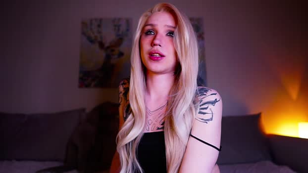 twiinkie_pie striptease Webcam SHOW @ Chaturbate 10-01-2025