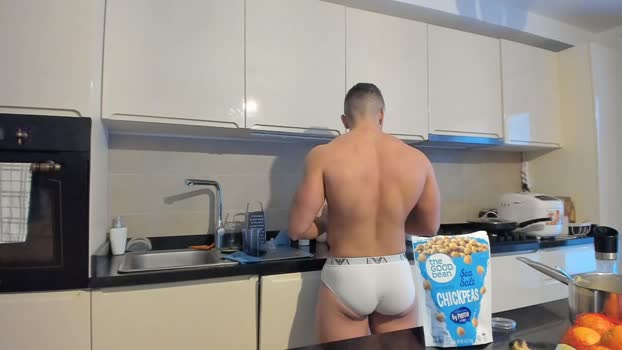 roberto4ever sexybody Webcam SHOW @ Chaturbate 11-01-2025