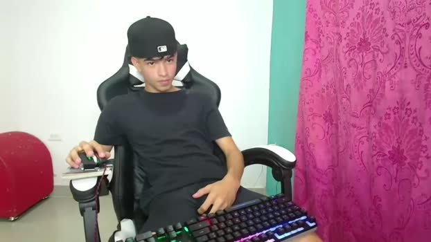 ronald_skinnysex1 big Webcam SHOW @ Chaturbate 12-01-2025