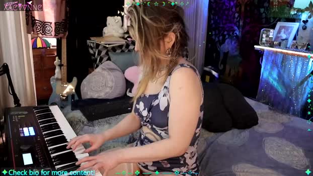 xaevynne spanking Webcam SHOW @ Chaturbate 15-01-2025