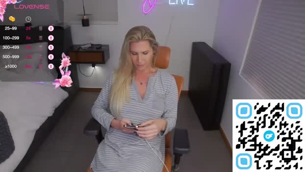 dannidaniels sexytrans Webcam SHOW @ Chaturbate 18-01-2025