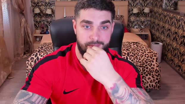 mrkarlhot99 kiss Webcam SHOW @ Chaturbate 19-01-2025