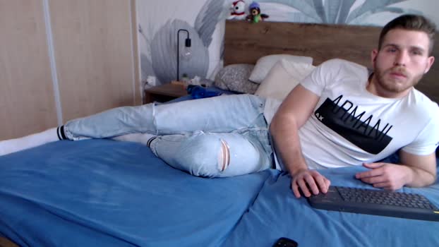 hunterbridges kiss Webcam SHOW @ Chaturbate 21-01-2025