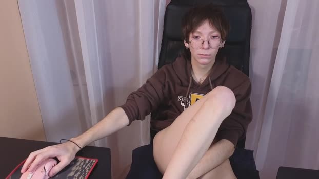 tommiehi Topless Webcam SHOW @ Chaturbate 21-01-2025