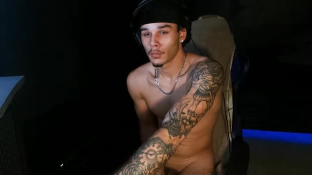 kylewhitedgs harddick Webcam SHOW @ Chaturbate 28-01-2025