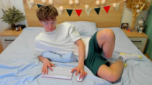 lanny_fandi natural Webcam SHOW @ Chaturbate 28-01-2025