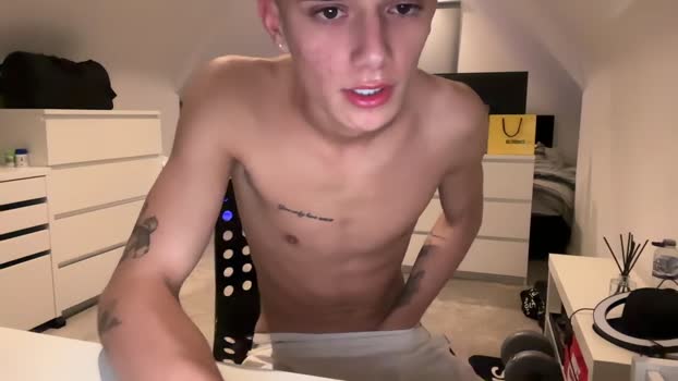 lz_britboy Download Webcam SHOW @ Chaturbate 29-01-2025
