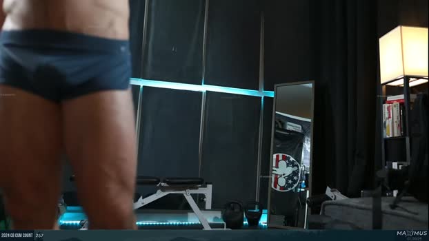 maximus_787 suckshow Webcam SHOW @ Chaturbate 30-01-2025