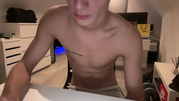 lz_britboy Topless Webcam SHOW @ Chaturbate 31-01-2025