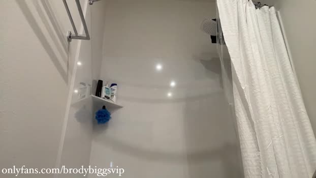 brodybiggs suckshow Webcam SHOW @ Chaturbate 01-02-2025