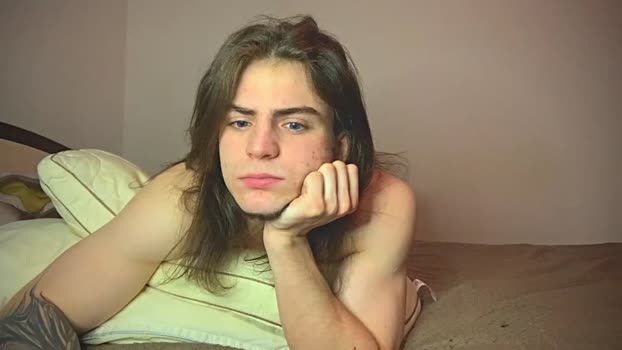 sly_gus show Webcam SHOW @ Chaturbate 03-02-2025