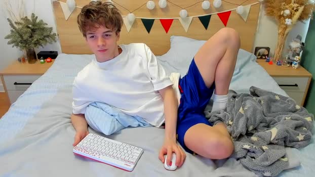 lanny_fandi dirty Webcam SHOW @ Chaturbate 05-02-2025