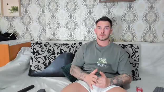 2sexymuscles handsome Webcam SHOW @ Chaturbate 05-02-2025