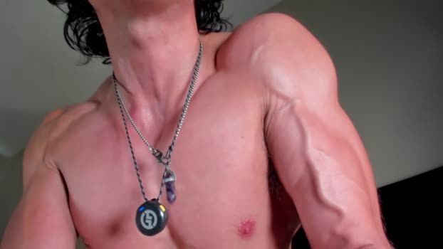 beranco19 fingers Webcam SHOW @ Chaturbate 05-02-2025