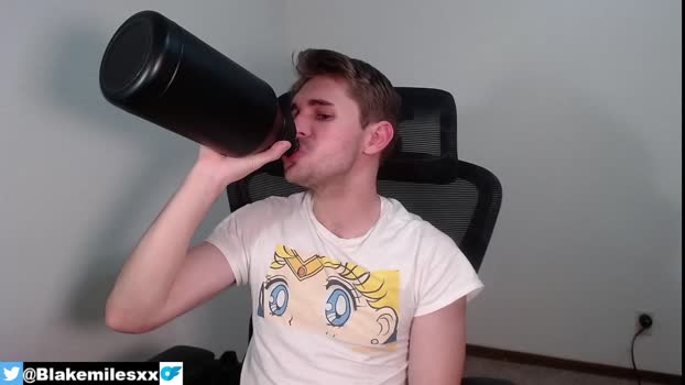 blakemiles2 bigdick Webcam SHOW @ Chaturbate 10-02-2025