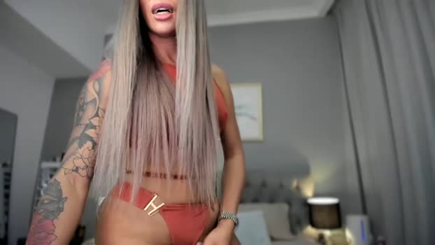 therealqueenkylie striptease Webcam SHOW @ Chaturbate 10-02-2025
