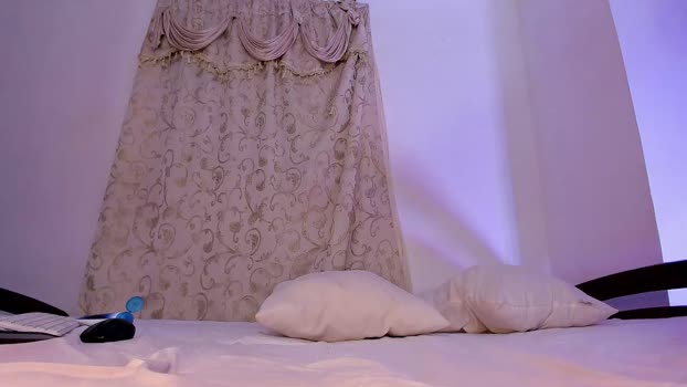 reginarose toys Webcam SHOW @ Chaturbate 17-02-2025