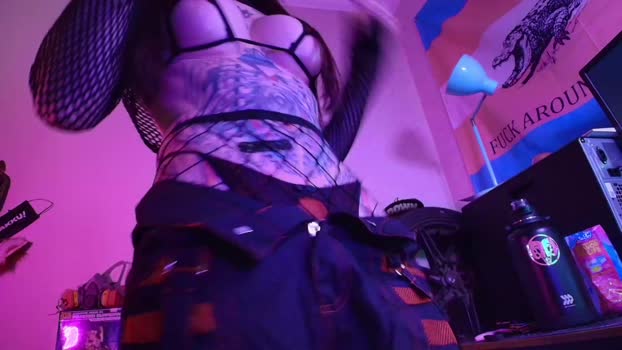 thighsnacks horny Webcam SHOW @ Chaturbate 17-02-2025