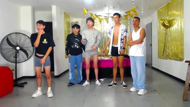 benz_boys kissing Webcam SHOW @ Chaturbate 19-02-2025