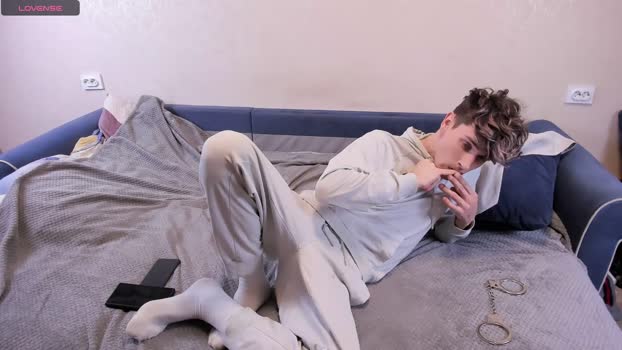 james_mil amateur Webcam SHOW @ Chaturbate 18-02-2025