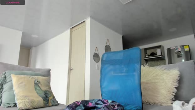 julessy_bonny bigass Webcam SHOW @ Chaturbate 19-02-2025