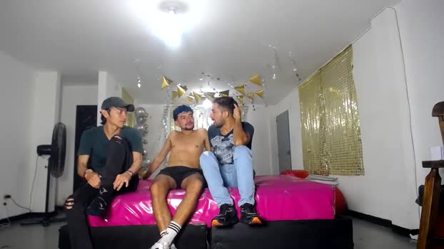 crismens sexykitty Webcam SHOW @ Chaturbate 26-02-2025
