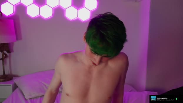 alfiegreenxxx Show Webcam SHOW @ Chaturbate 02-03-2025