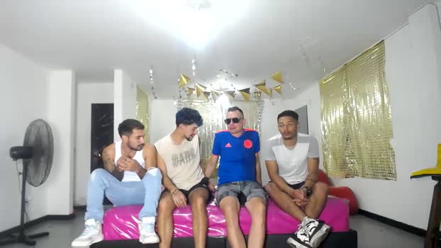 crismens strip Webcam SHOW @ Chaturbate 02-03-2025