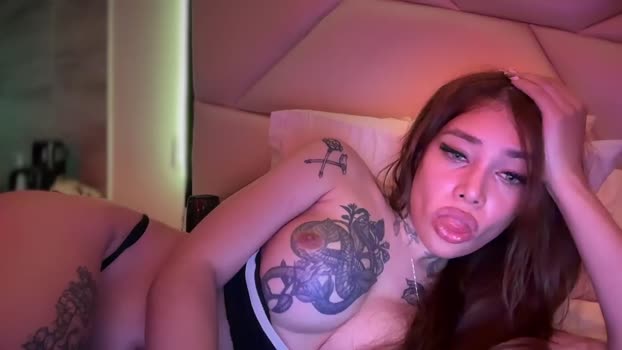 katy_monrroy kiss Webcam SHOW @ Chaturbate 02-03-2025