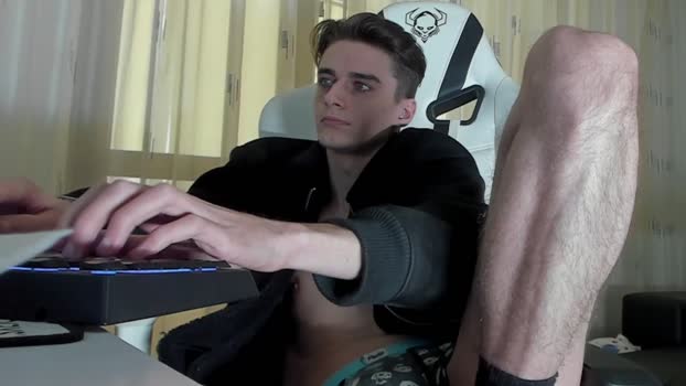 orlandocolt XXX Webcam SHOW @ Chaturbate 05-03-2025