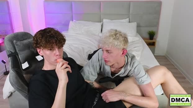 cute_thomas spanking Webcam SHOW @ Chaturbate 05-03-2025
