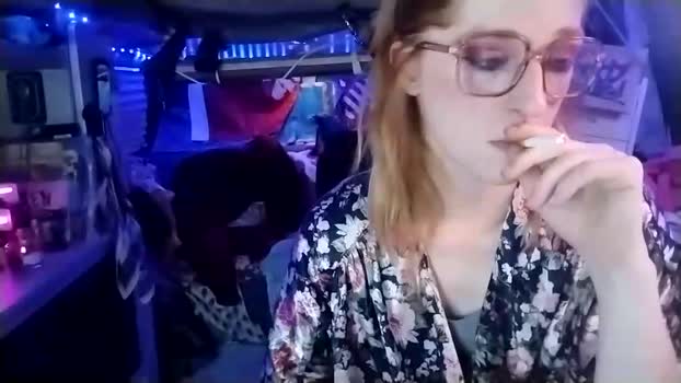 lesleygumgrass show Webcam SHOW @ Chaturbate 07-03-2025