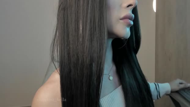 sweetest_bella lickass Webcam SHOW @ Chaturbate 08-03-2025