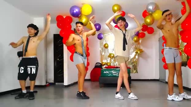 benz_boys sexy Webcam SHOW @ Chaturbate 18-03-2025